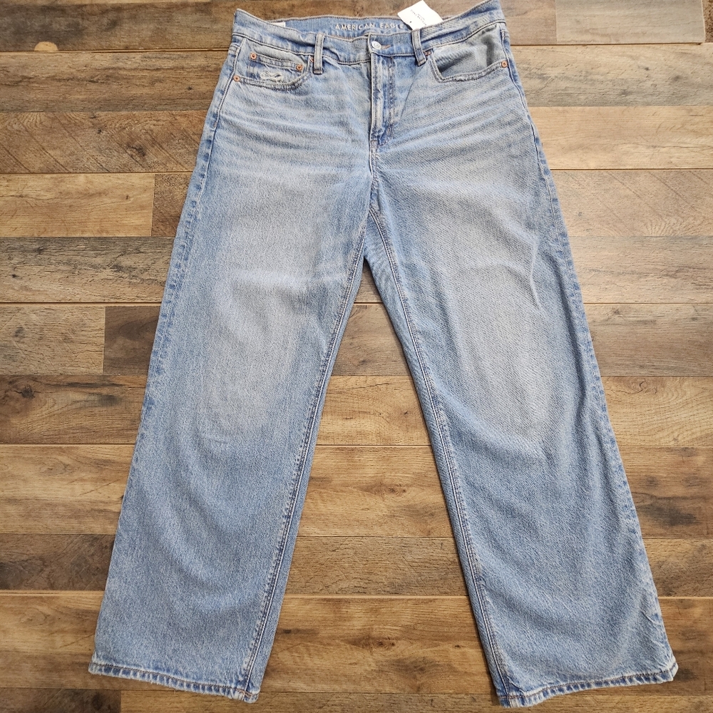 New American Eagle High Rise Strigid Straight Leg‎ Jeans Light Wash Size 8 Denim